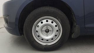 Used 2013 Maruti Suzuki Swift [2011-2017] LXi Petrol Manual tyres LEFT FRONT TYRE RIM VIEW