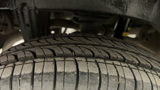 Used 2014 Maruti Suzuki Alto 800 Lxi Petrol Manual tyres RIGHT REAR TYRE TREAD VIEW
