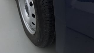 Used 2013 Maruti Suzuki Swift [2011-2017] LXi Petrol Manual dents MINOR SCRATCH