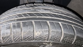 Used 2021 Renault Kiger RXT 1.0 Turbo MT Petrol Manual tyres LEFT FRONT TYRE TREAD VIEW
