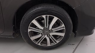 Used 2017 Honda City V 4th Gen Petrol Manual tyres RIGHT FRONT TYRE RIM VIEW