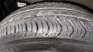 Used 2017 Honda City V 4th Gen Petrol Manual tyres LEFT FRONT TYRE TREAD VIEW