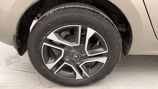 Used 2019 Tata Tigor Revotron XZA Petrol Automatic tyres RIGHT REAR TYRE RIM VIEW