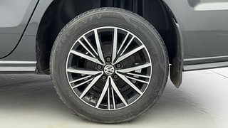 Used 2022 Volkswagen Vento Highline 1.0L TSI Petrol Manual tyres LEFT REAR TYRE RIM VIEW