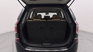Used 2019 Mahindra XUV500 W9 Diesel Manual interior DICKY INSIDE VIEW