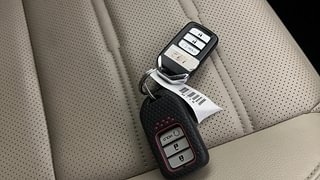 Used 2019 Honda CR-V [2018-2020] 2.0 CVT Petrol Petrol Automatic extra CAR KEY VIEW