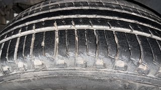 Used 2019 Mahindra XUV500 W9 Diesel Manual tyres RIGHT REAR TYRE TREAD VIEW