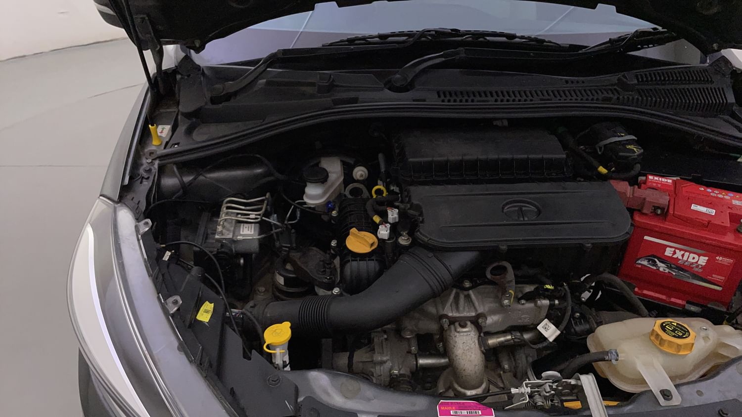 New Tata Tigor engine ENGINE RIGHT SIDE HINGE & APRON VIEW