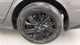 Used 2023 Hyundai Verna SX (O) 1.5 Turbo Petrol MT Petrol Manual tyres LEFT REAR TYRE RIM VIEW