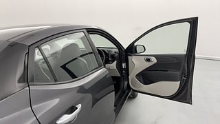 Used 2020 Hyundai Aura SX 1.2 (O) Petrol Petrol Manual interior RIGHT FRONT DOOR OPEN VIEW