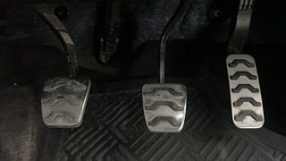 Used 2023 Hyundai Verna SX (O) 1.5 Turbo Petrol MT Petrol Manual interior PEDALS VIEW