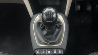 Used 2022 Hyundai New Santro 1.1 Sportz Executive CNG Petrol+cng Manual interior GEAR  KNOB VIEW