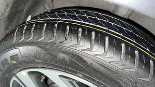 Used 2020 Hyundai Aura SX 1.2 (O) Petrol Petrol Manual tyres RIGHT REAR TYRE TREAD VIEW
