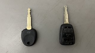 Used 2020 Hyundai Grand i10 Sportz 1.2 Kappa VTVT Petrol Manual extra CAR KEY VIEW