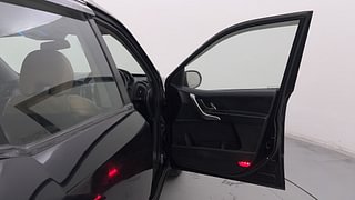 Used 2019 Mahindra XUV500 W9 Diesel Manual interior RIGHT FRONT DOOR OPEN VIEW