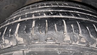 Used 2019 Mahindra XUV500 W9 Diesel Manual tyres RIGHT FRONT TYRE TREAD VIEW