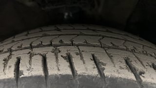 Used 2023 Hyundai Verna SX (O) 1.5 Turbo Petrol MT Petrol Manual tyres RIGHT FRONT TYRE TREAD VIEW
