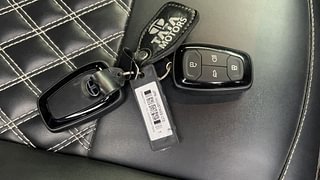 Used 2024 Tata Punch Creative Dual Tone Petrol Manual extra CAR KEY VIEW