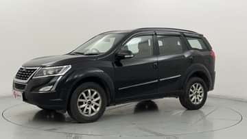 2019 Mahindra XUV500 W9
