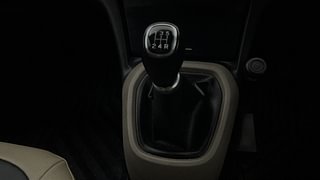 Used 2016 Hyundai Xcent SX 1.2 Petrol Manual interior GEAR  KNOB VIEW