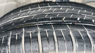 Used 2024 Maruti Suzuki Swift ZXi Petrol Manual tyres RIGHT FRONT TYRE TREAD VIEW