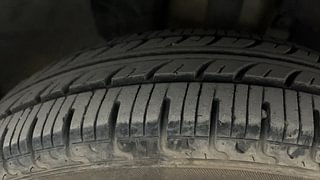 Used 2016 Renault Kwid [2017-2019] RXT 1.0 SCE Special Petrol Manual tyres RIGHT FRONT TYRE TREAD VIEW