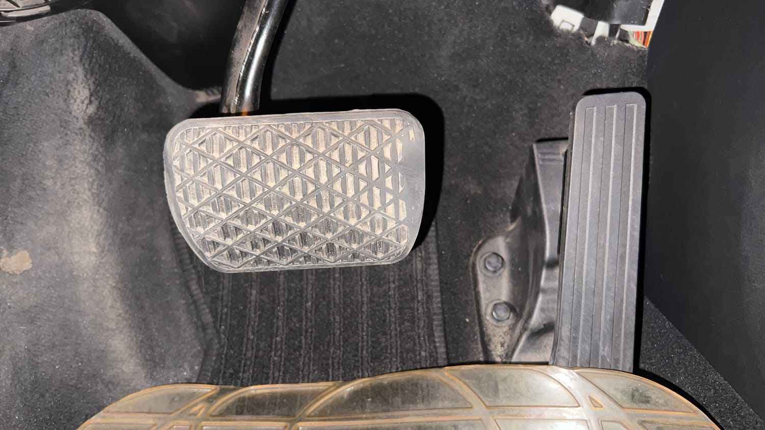 New Mercedes-Benz C-Class interior PEDALS VIEW