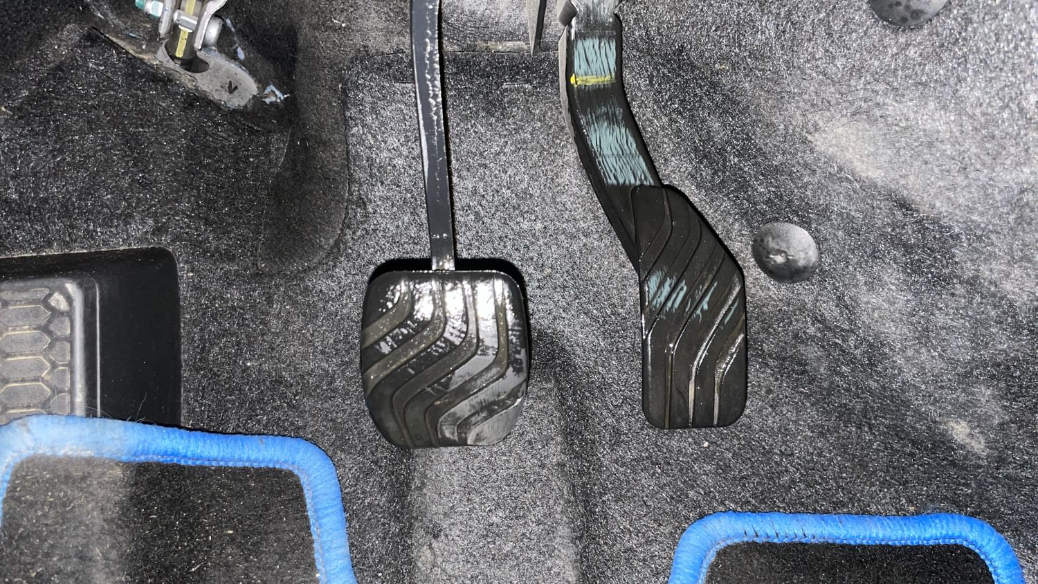 New Renault Kiger interior PEDALS VIEW