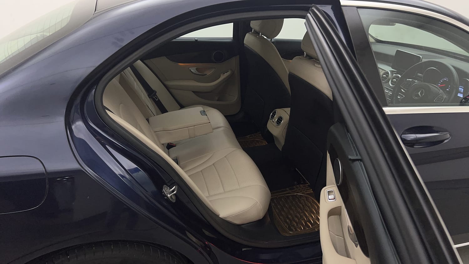 New Mercedes-Benz C-Class interior RIGHT SIDE REAR DOOR CABIN VIEW