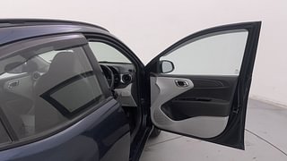 Used 2021 Hyundai Grand i10 Nios Sportz 1.2 Kappa VTVT CNG Petrol+cng Manual interior RIGHT FRONT DOOR OPEN VIEW