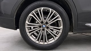 Used 2018 bmw X3 xDrive 30i Luxury Line Petrol Automatic tyres RIGHT REAR TYRE RIM VIEW