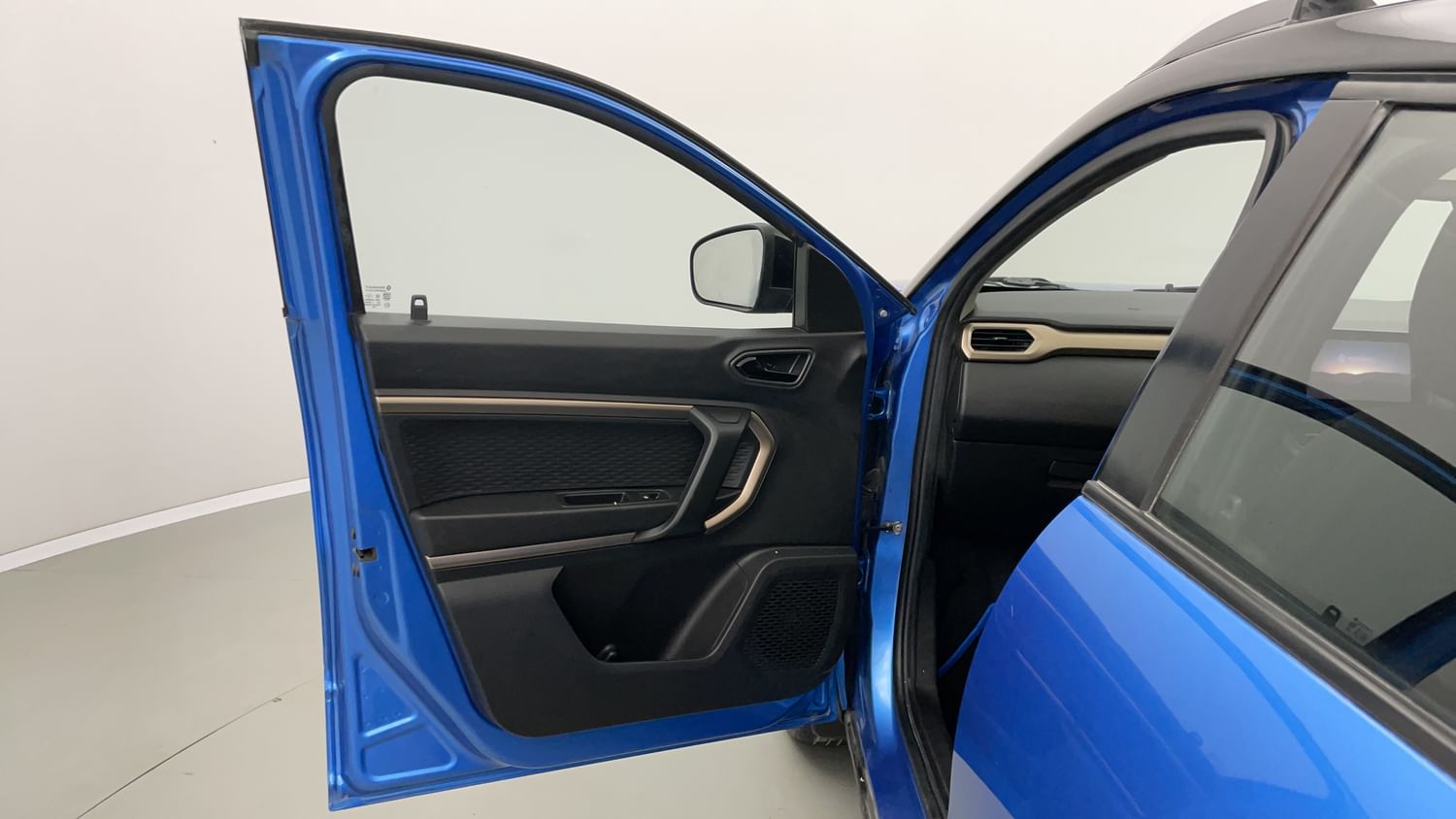 New Renault Kiger interior LEFT FRONT DOOR OPEN VIEW