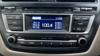 Used 2014 Hyundai Elite i20 Sportz 1.2 Petrol Manual top_features Integrated (in-dash) music system