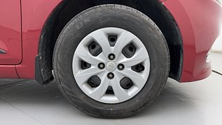 Used 2014 Hyundai Elite i20 Sportz 1.2 Petrol Manual tyres RIGHT FRONT TYRE RIM VIEW