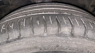 Used 2021 Ford Figo Titanium Petrol Petrol Manual tyres RIGHT FRONT TYRE TREAD VIEW
