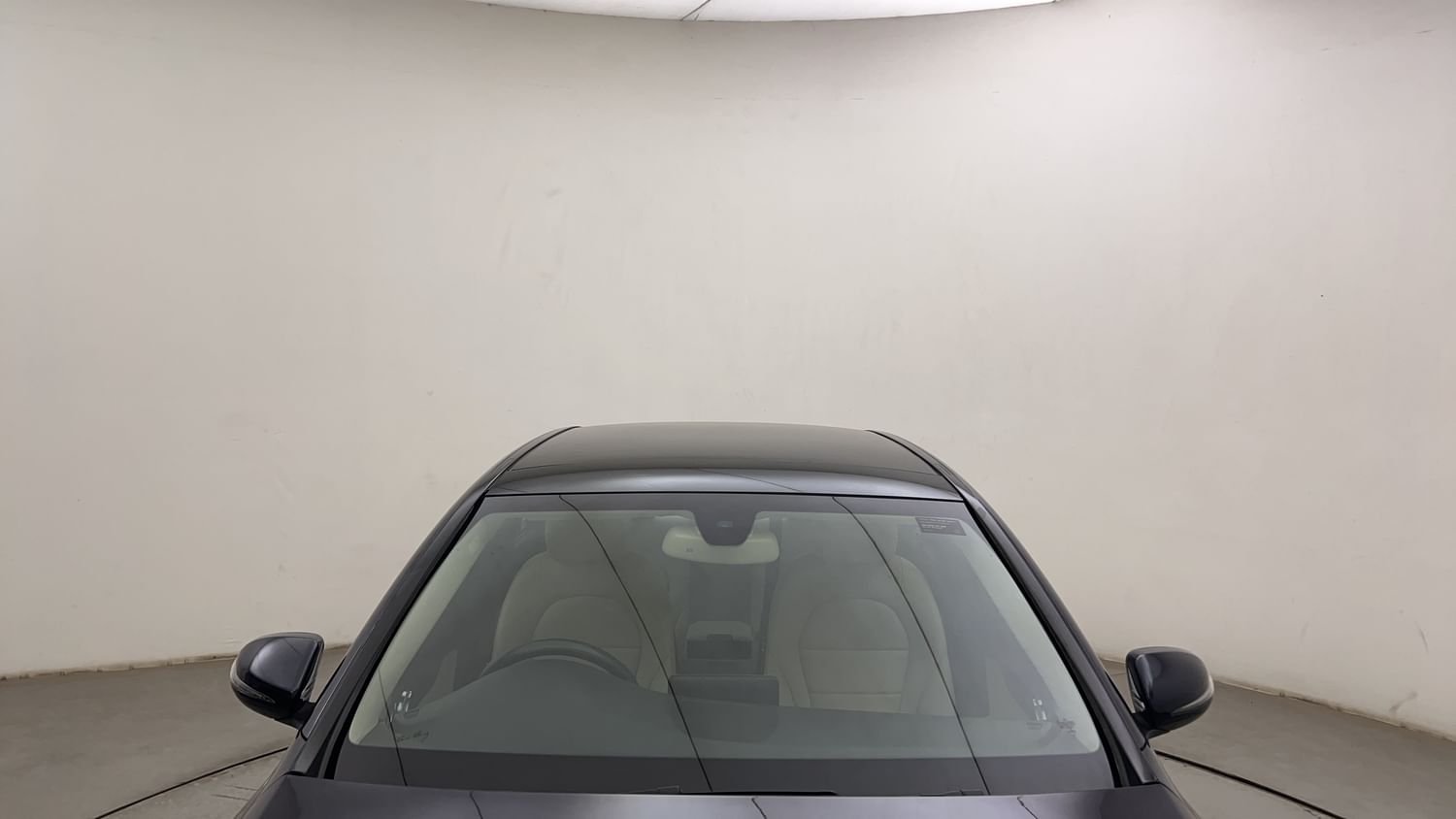 New Mercedes-Benz C-Class exterior FRONT WINDSHIELD VIEW