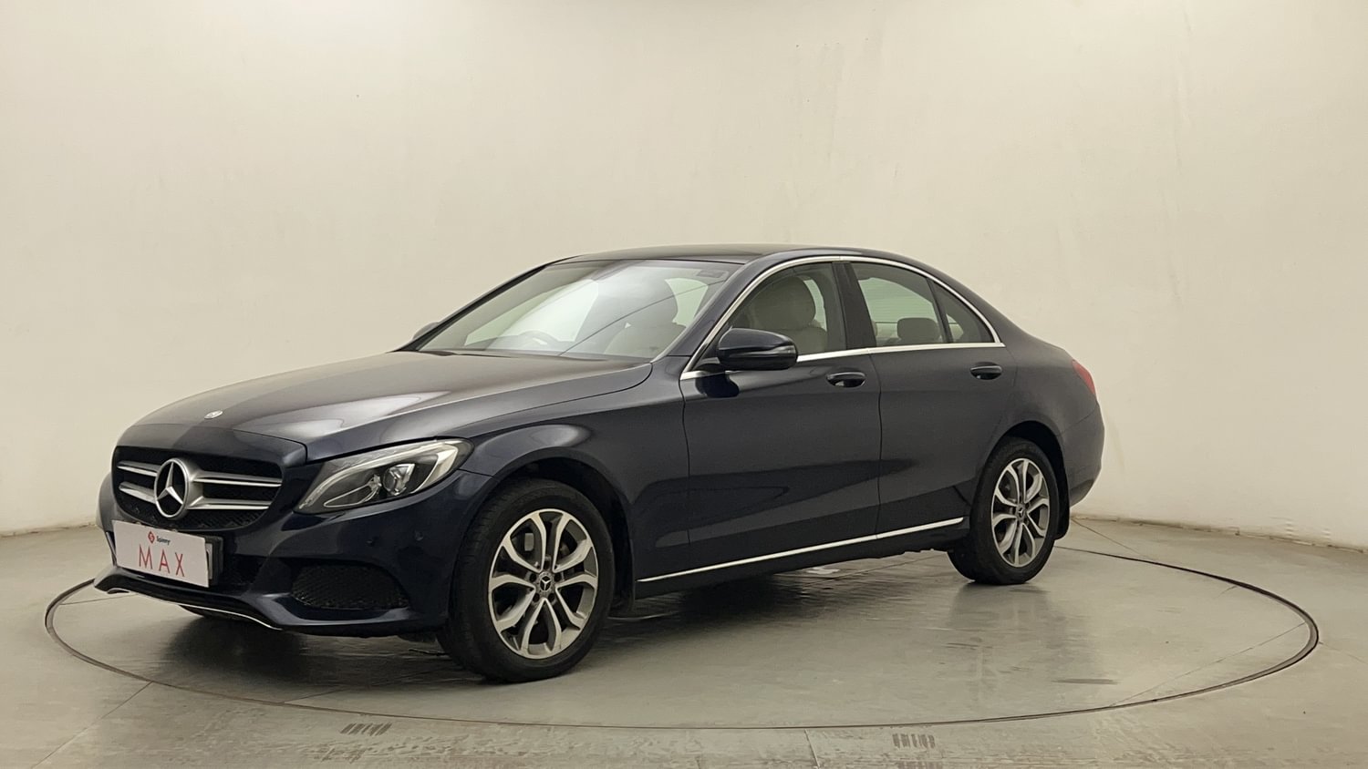 New Mercedes-Benz C-Class exterior LEFT FRONT CORNER VIEW
