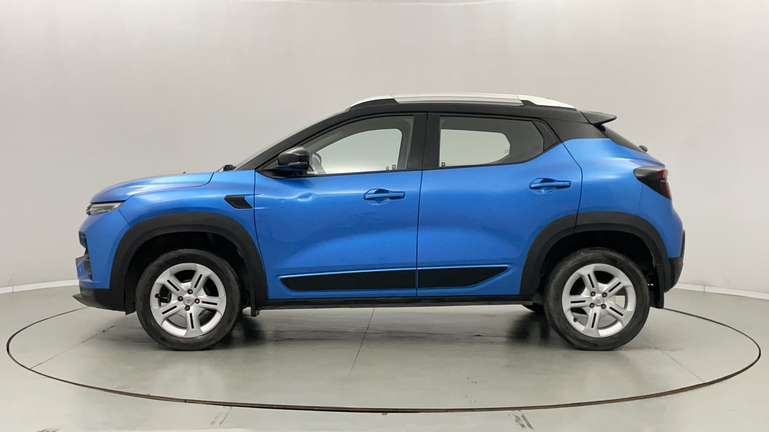 New Renault Kiger exterior LEFT SIDE VIEW