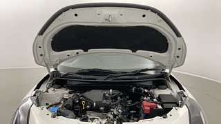 Used 2024 Maruti Suzuki Swift ZXi Petrol Manual engine ENGINE & BONNET OPEN FRONT VIEW