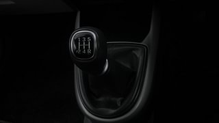 Used 2021 Hyundai Grand i10 Nios Sportz 1.2 Kappa VTVT CNG Petrol+cng Manual interior GEAR  KNOB VIEW