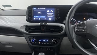 Used 2021 Hyundai Grand i10 Nios Sportz 1.2 Kappa VTVT CNG Petrol+cng Manual interior MUSIC SYSTEM & AC CONTROL VIEW