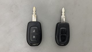 Used 2016 Renault Kwid [2017-2019] RXT 1.0 SCE Special Petrol Manual extra CAR KEY VIEW