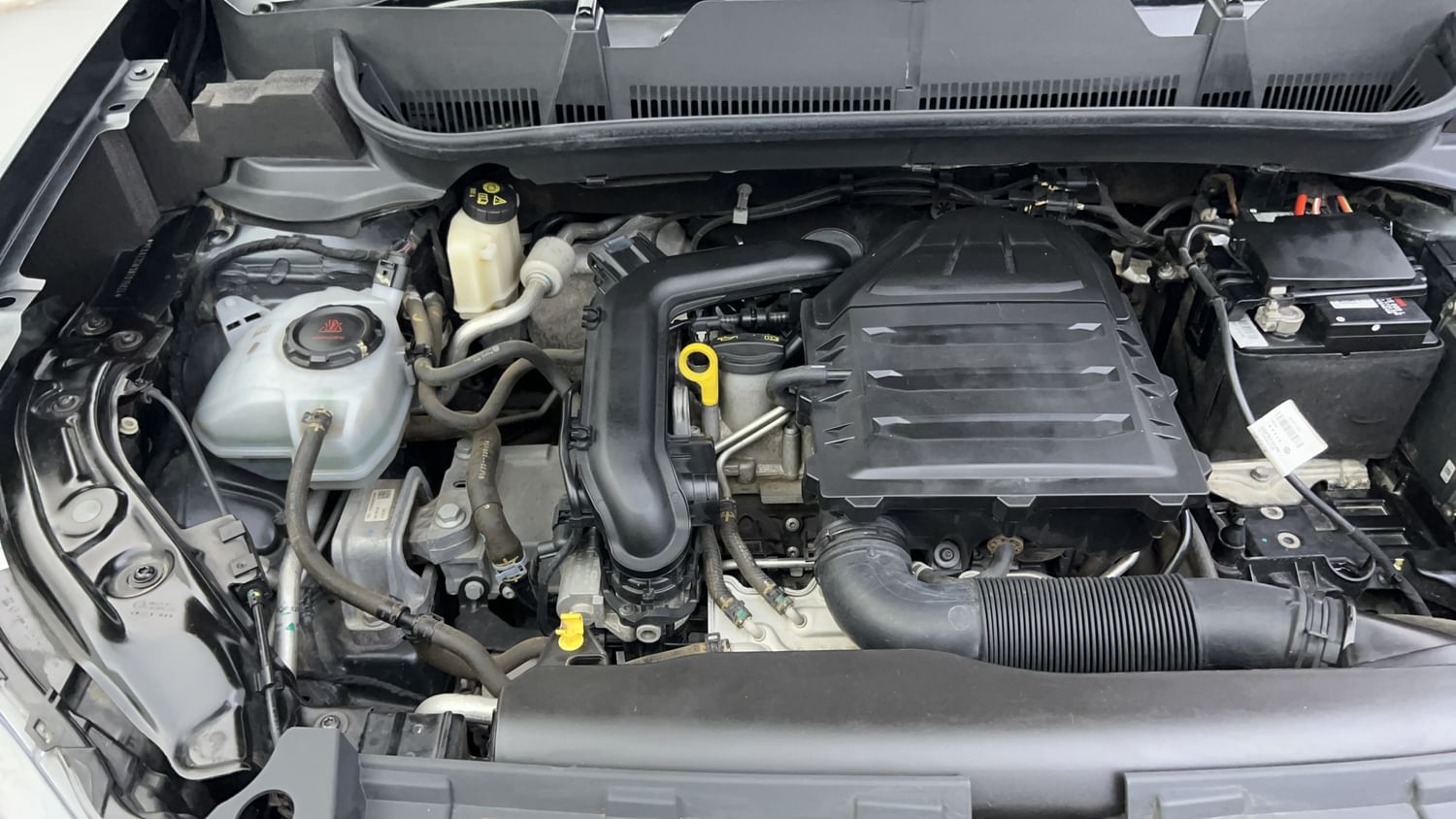 New Volkswagen Taigun engine ENGINE RIGHT SIDE VIEW