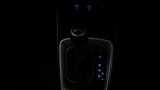 Used 2019 Hyundai Venue SX Plus 1.0 Turbo DCT Petrol Automatic interior GEAR  KNOB VIEW
