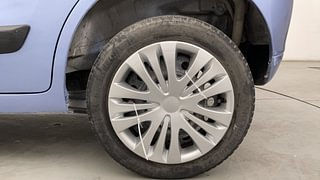 Used 2013 Maruti Suzuki Wagon R 1.0 [2010-2019] VXi Petrol Manual tyres LEFT REAR TYRE RIM VIEW