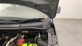 Used 2013 Maruti Suzuki Wagon R 1.0 [2010-2019] VXi Petrol Manual engine ENGINE LEFT SIDE HINGE & APRON VIEW