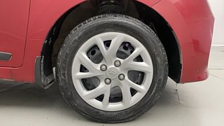 Used 2019 Hyundai Grand i10 Magna 1.2 Kappa VTVT Petrol Manual tyres RIGHT FRONT TYRE RIM VIEW