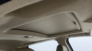 Used 2022 Honda Jazz ZX CVT Petrol Automatic top_features Sunroof