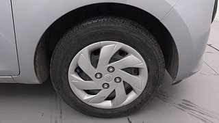 Used 2021 Hyundai New Santro 1.1 Sportz MT Petrol Manual tyres RIGHT FRONT TYRE RIM VIEW