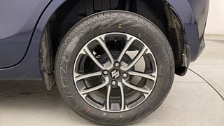 Used 2019 Maruti Suzuki Swift [2017-2020] ZDi Plus AMT Diesel Automatic tyres LEFT REAR TYRE RIM VIEW